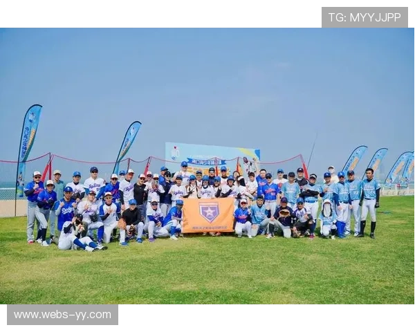 全国青少年软式棒垒球阳光体育进校园活动全年开展 全国青少年软式棒垒球阳光体育进校园活动全年开展